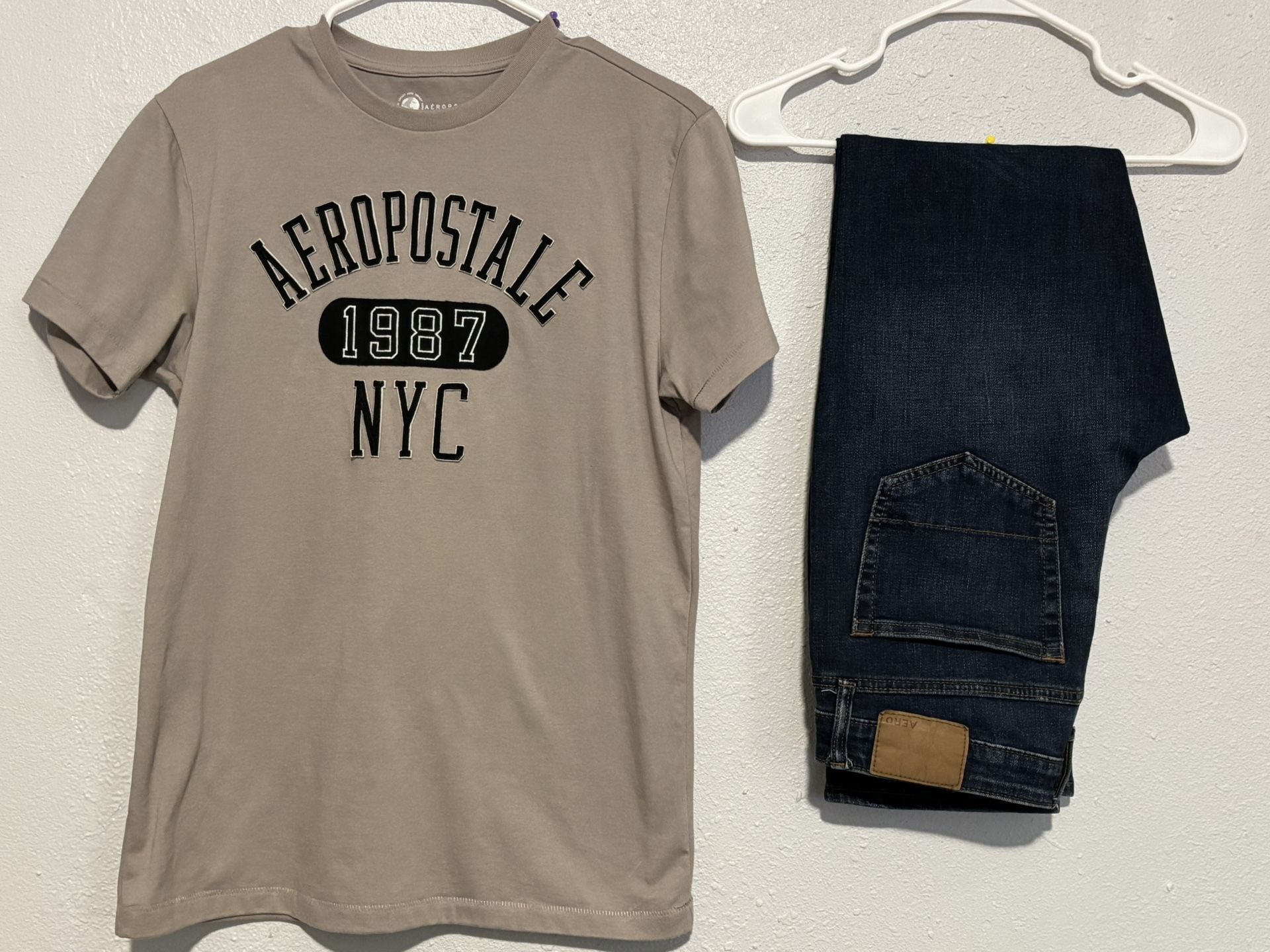 Aeropostale shirt and jeans