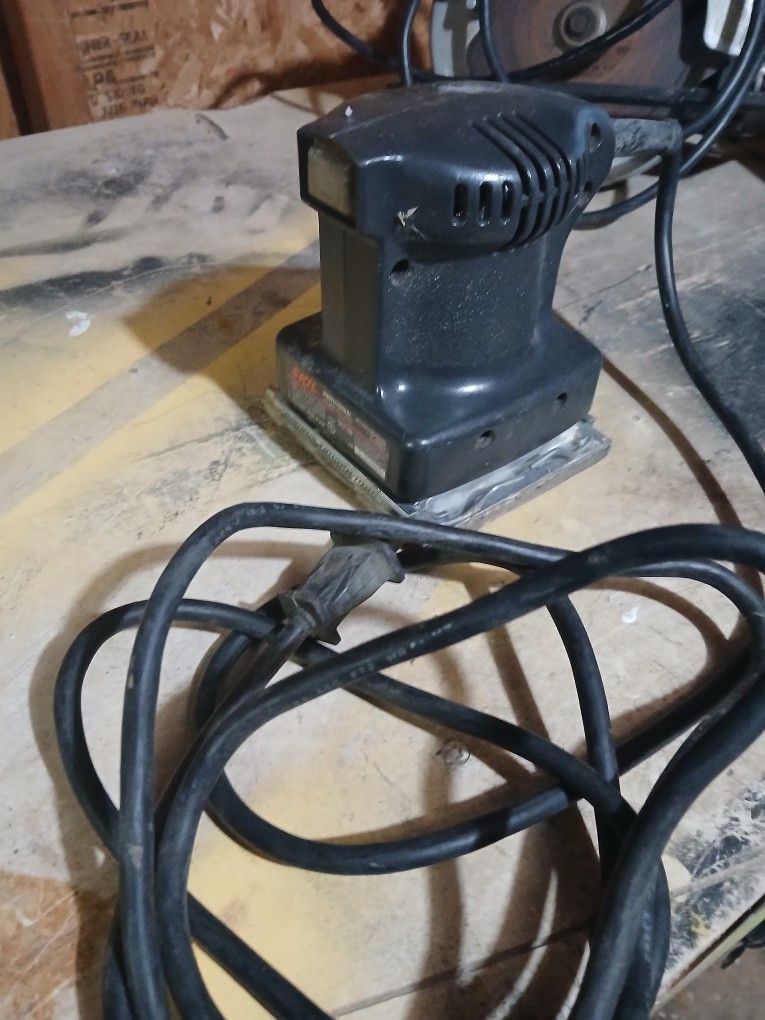 Skil Orbital Sander Model 7575