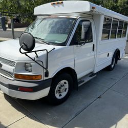 Shuttle Bus