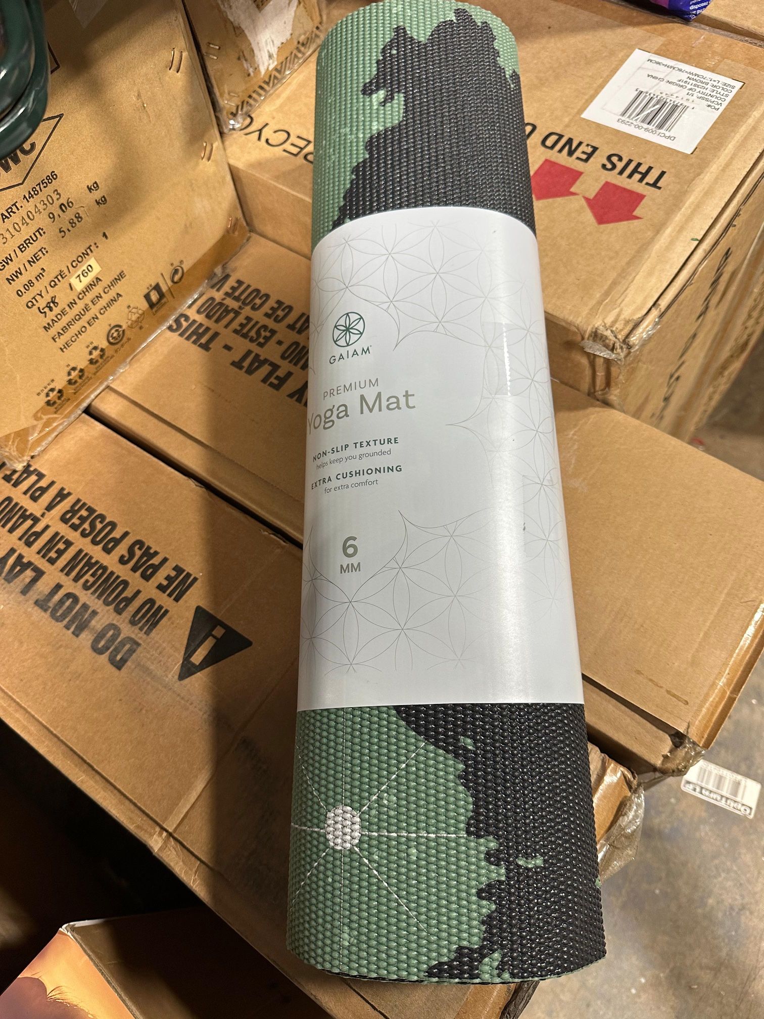 Gaiam Premium Yoga Mat - Luminary Green (6mm): Non-Slip PVC, Tree Pattern