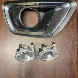 2017 Chevy Colorado Fog Lights And Right Bezel 