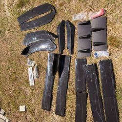 Front splitter/side skirts & rear diffuser