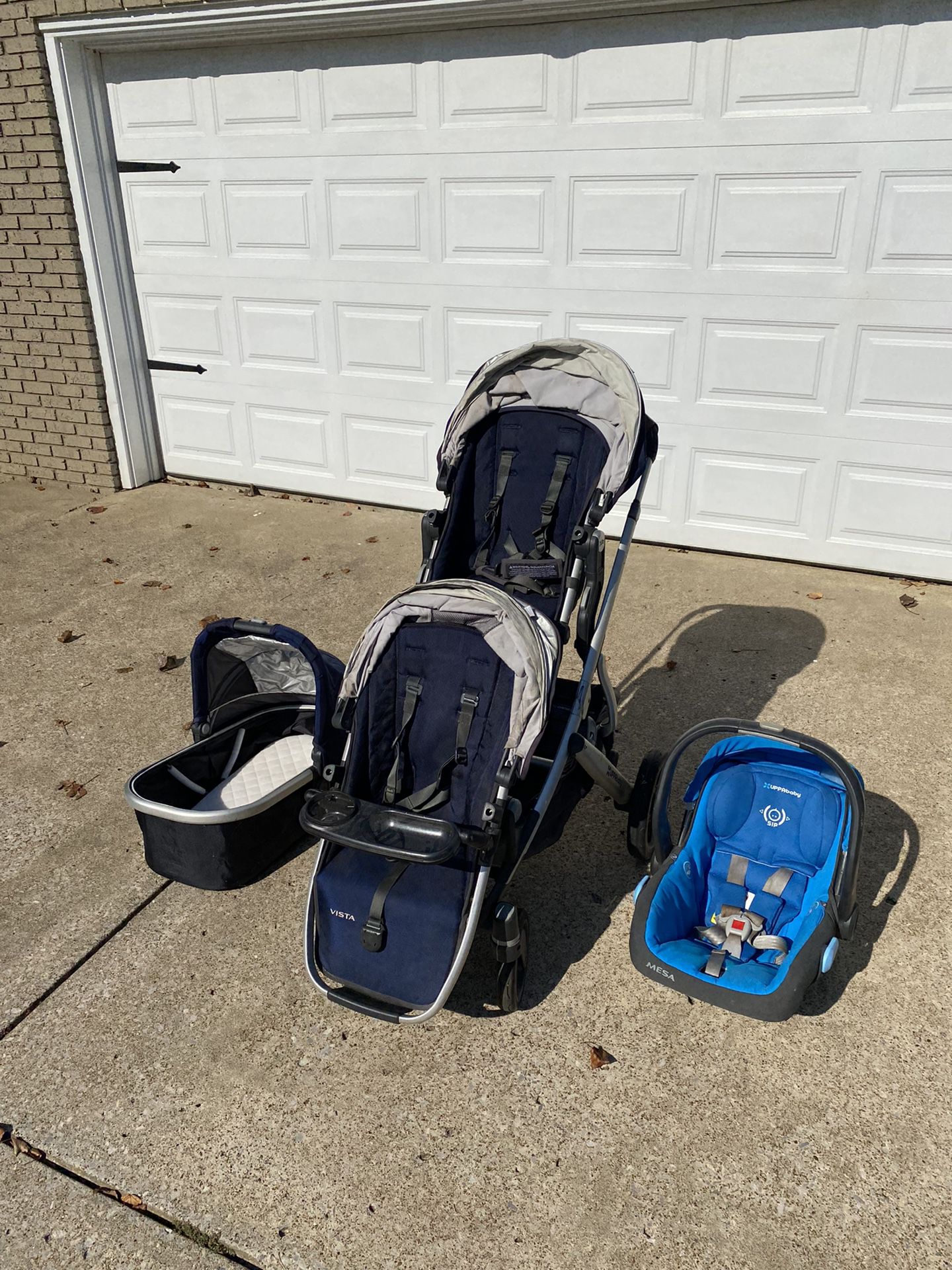 Double Stroller: UPPAbaby Vista 
