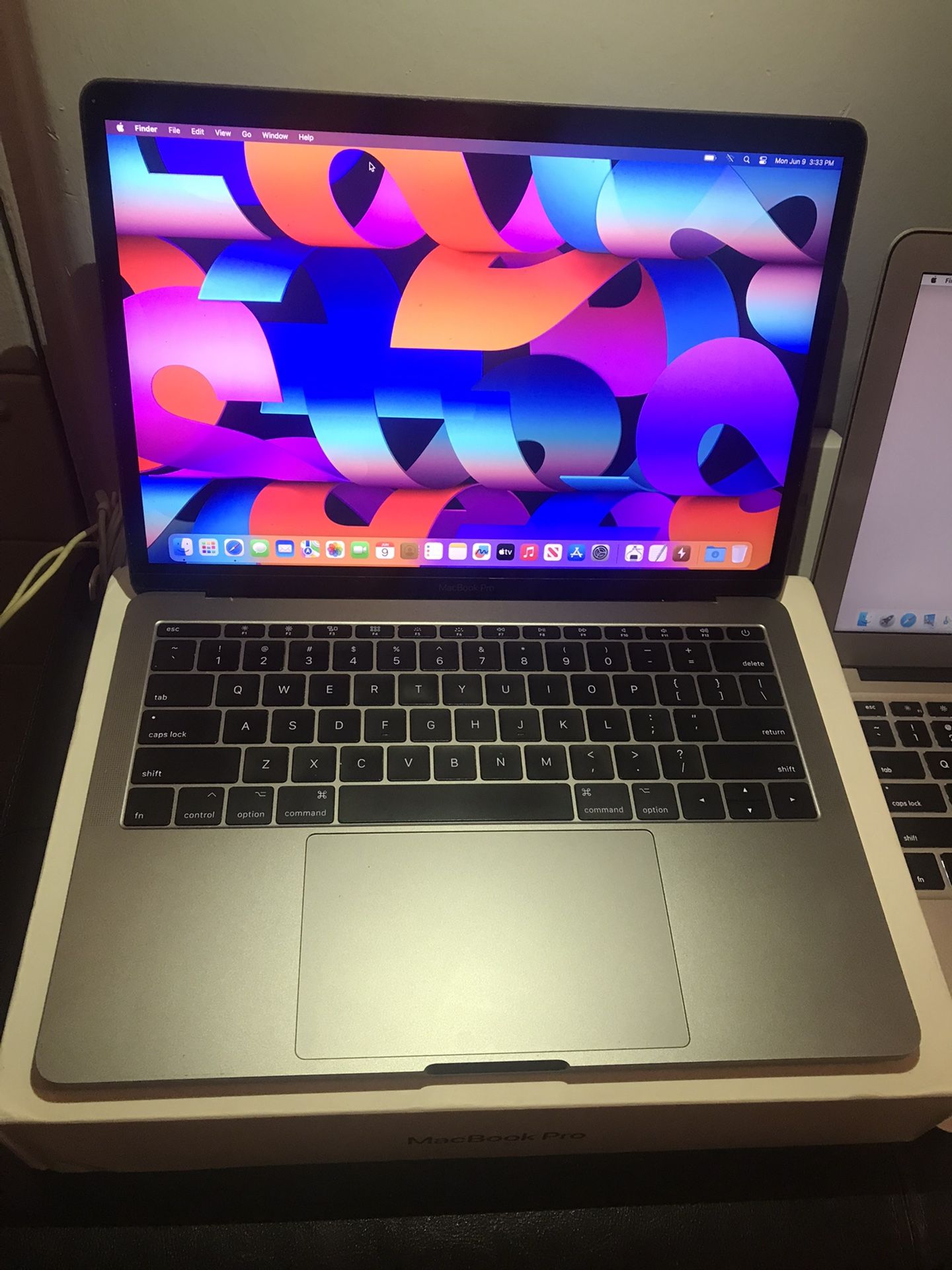 MacBooks, iPad And Phones