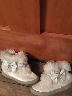 Girls boots size 9