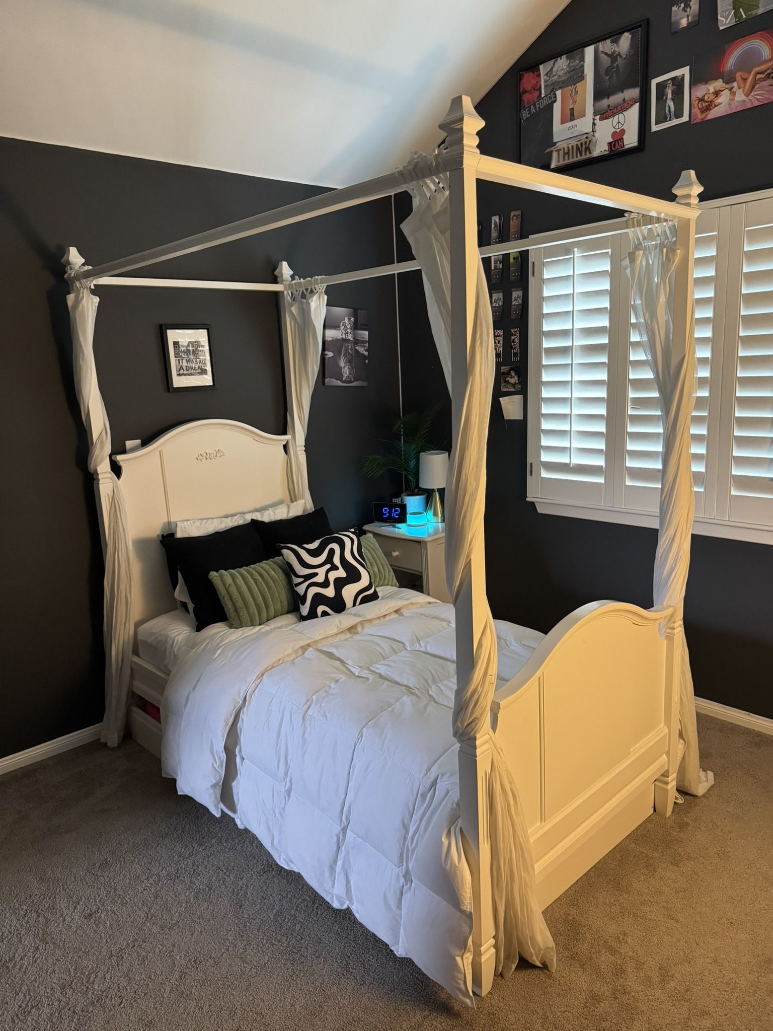 Pottery Barn Bedroom Set & Two Twin Beds