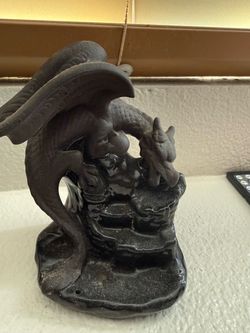 Dragon incense holder
