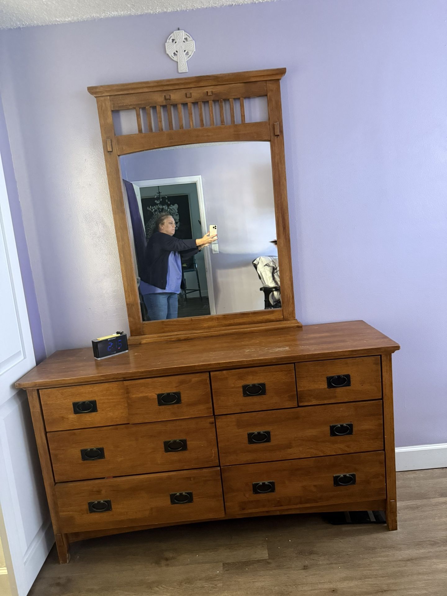 Ladies Dresser