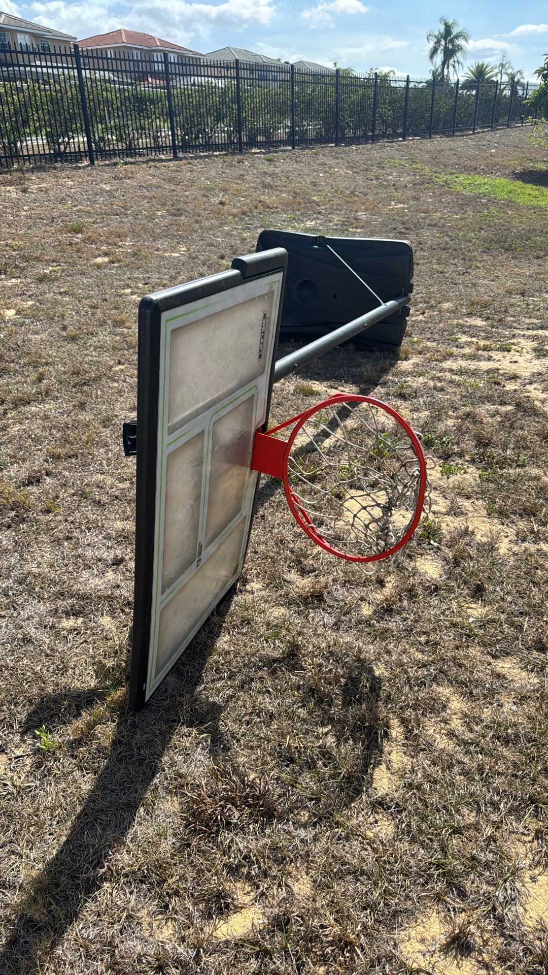 Spalding Basketball Hoop