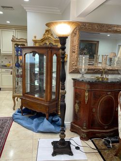 Beautiful Ornate Bronze with Gold Highlights Foot Switch Torchiere Floor Lamp w/t Glass Shade🌷