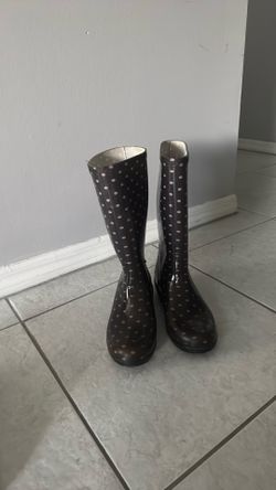 UGG Rain Boots Size 9