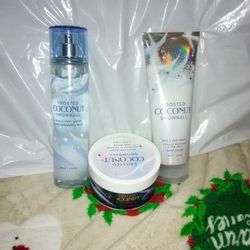 Bath and Body Works Frosted Coconut Snowball Set!