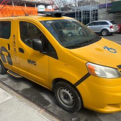 2016 NISSAN NV200  $6,900