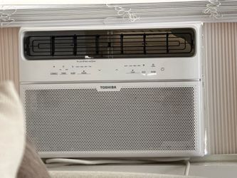 14,500 Btu Window Air Conditioner Toshiba  115V