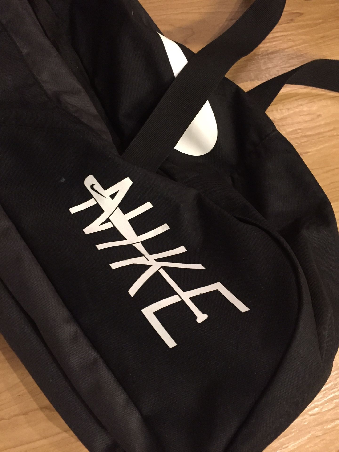 Nike mvp clutch bat bag hotsell