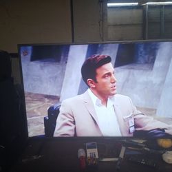 smart TV 50inch Samsung Good Condition 