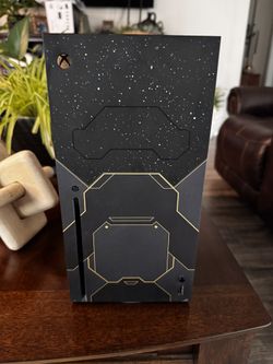 Xbox Series X Halo Edition