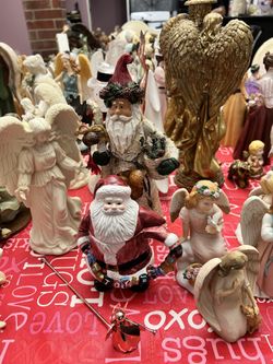 Lot Of 250+ Deco Pieces