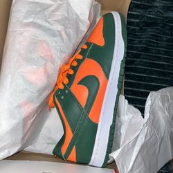Nike Dunks Orange/Green 