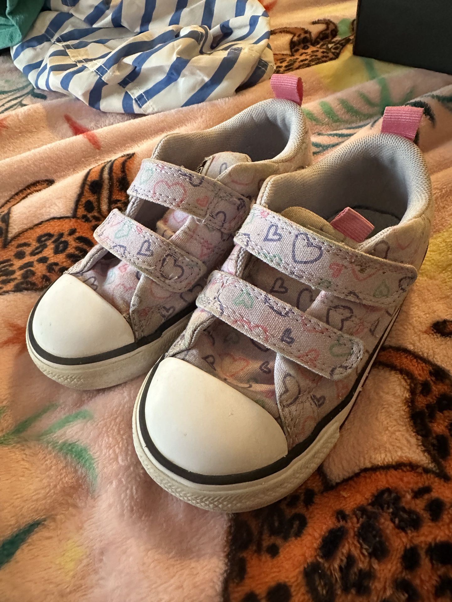 Toddler Girl Purple Converse Tennis Shoes size 9