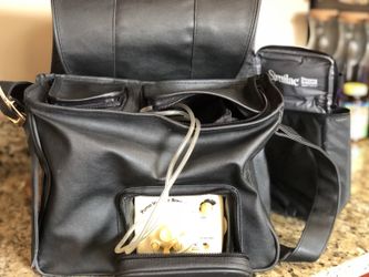 Medela In Style Advanced Electric Double Breast Pump On The Go Tote with gift