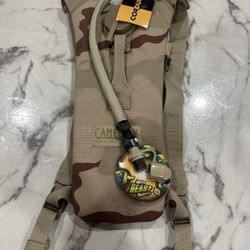 CAMELBAK Maximum Gear ThermoBak 2L/70oz Desert Camo Water Beast Reservoir New