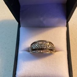 10kt Diamond Ring