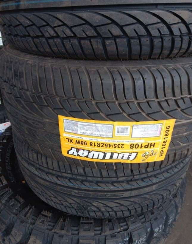 Set of 4 new 235/45/18 Fullway Tires