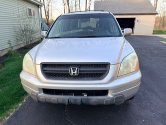 2004 Honda Pilot( NOT DRIVEABLE)