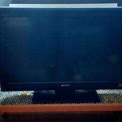 24 Inch Sony TV 