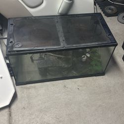 Used Aquarium Tank For Fish And Turtles