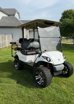 2011 Yamaha 48V Golf Cart – 4 Seater