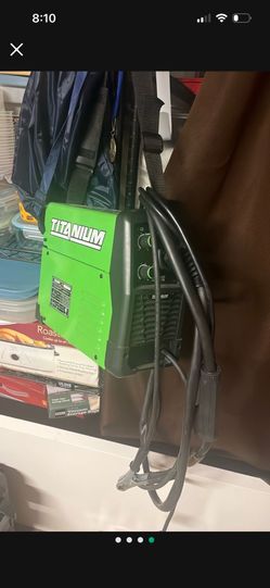Titanium easy flux 125 amp welder