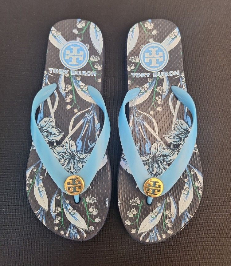 Tory Burch Blue Floral Flip Flops Size 7Women's blue Tory Burch Floral flip flops,  size 7