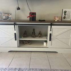 TV Media Console
