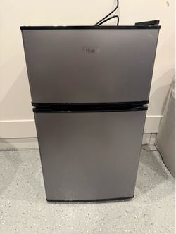 Midea Stainless Steel Mini Fridge w/ Freezer – Excellent Condition