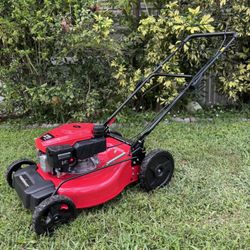 SELF PROPELLED POWER SMART 170CC GAS POWERED ENGINE LAWNMOWER WITH REAR WHEELS DRIVE . 6 POSITIONS OF CUT HIGH. MULCH / REAR DISCHARGE. WORKS FLAWLESS