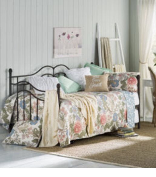 Bed frame With Trundle