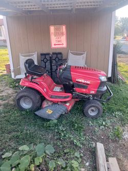 Craftsman Riding Lawnmower