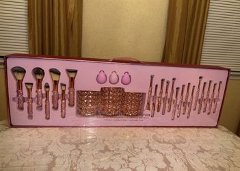 Glitz And Glam Brush Set