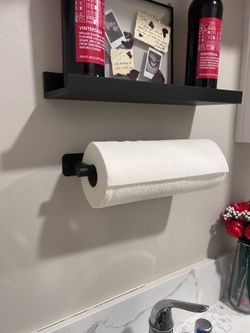 Paper Towel Holder Black