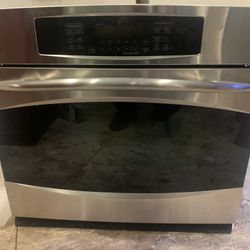 GE 30” Single Wall Convection Oven 