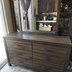 Ashley Furniture Dresser 