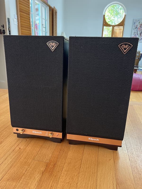 Klipsch the Sixes Powered Speakers