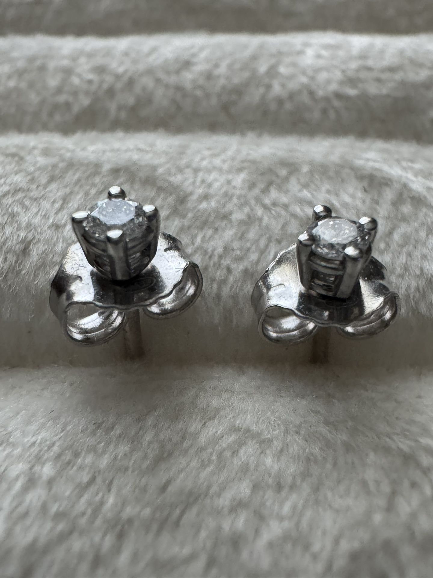 14K White Gold ~1/8CTW Diamond 4-Prong Stud Earrings