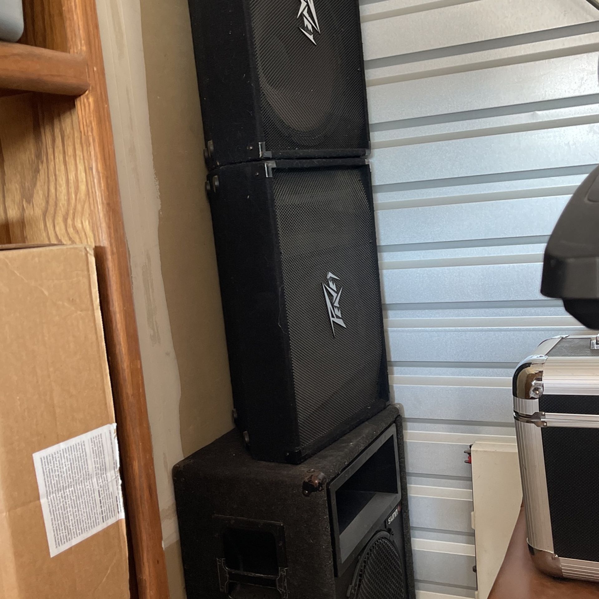 Pevey Monitors And Speaker