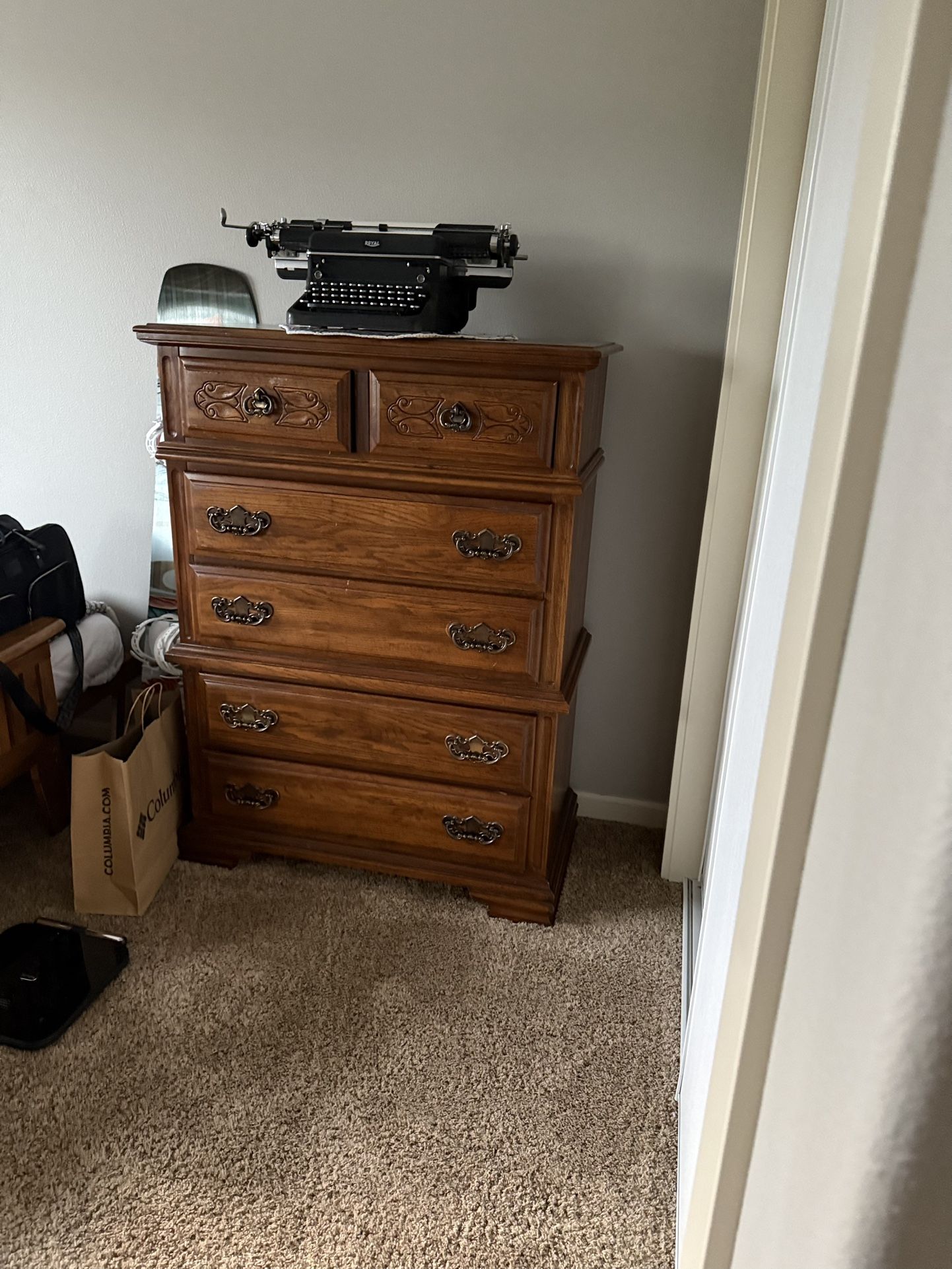 2 Piece Dresser Set