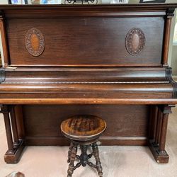 Story & Clark Upright Piano