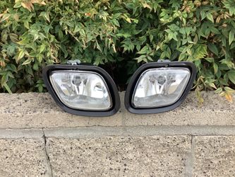 Cascadia Fog Lights Set