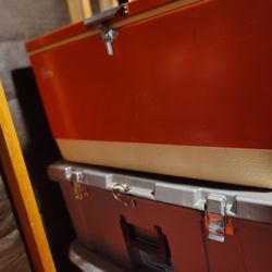 Vintage Coleman Ice Chest - Cooler